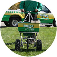 Chanhassen turf fertilizing